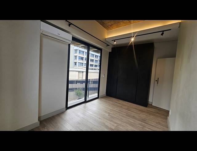 1 BEDROOM APARTMENT FOR SALE IN SANDOWN